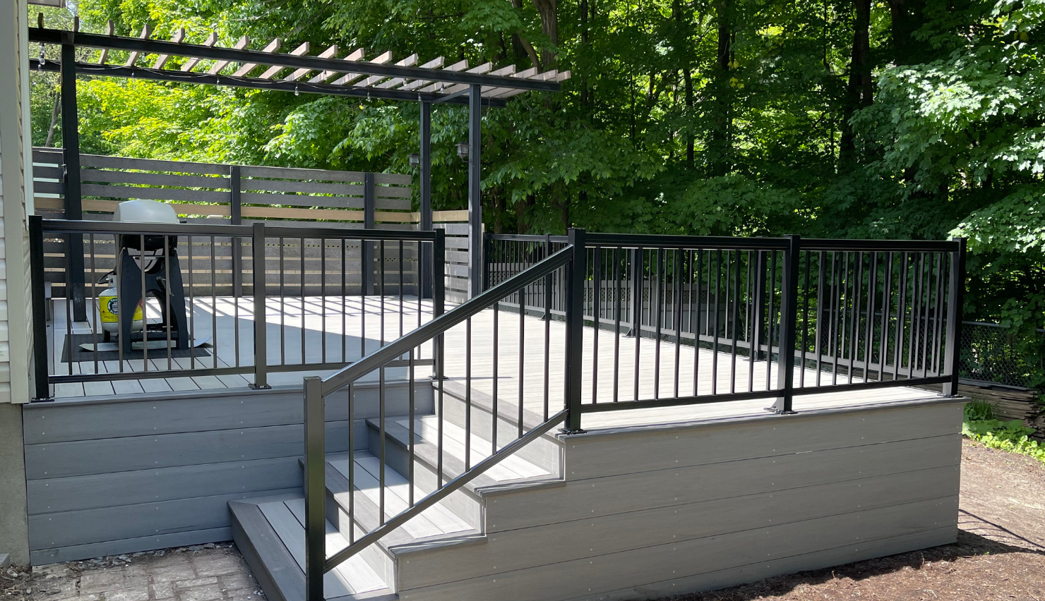 How to Build Budget-Friendly Picket Deck Railings - Canada Deck and Rail