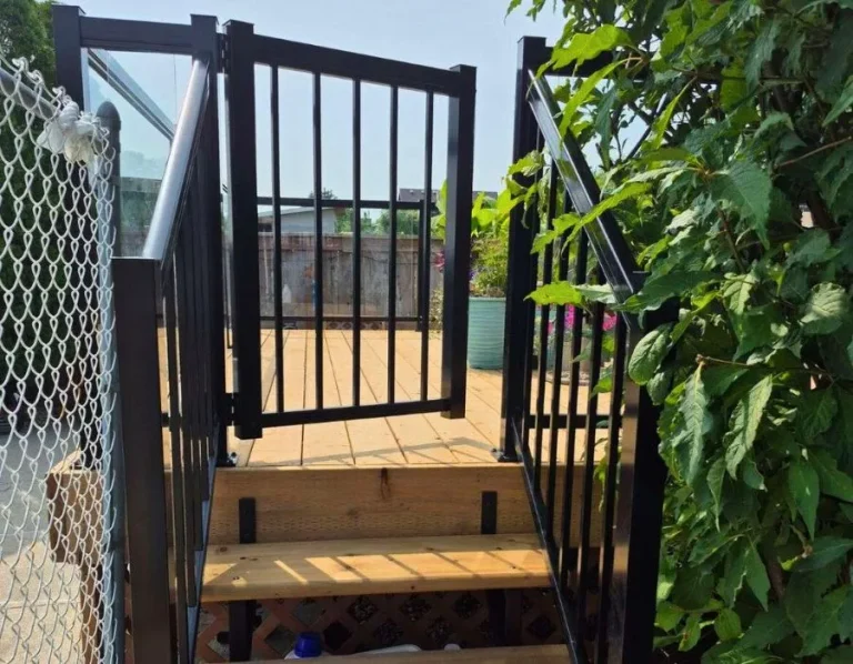 picket-gate