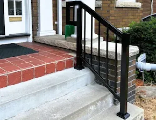 FrontPorch-GrabRail-DLoop-1.webp